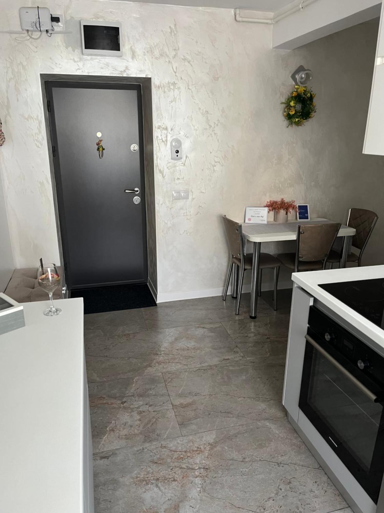 Luxury Apartment Сибиу Экстерьер фото